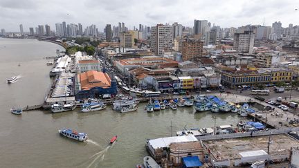 La ville portuaire de Belém (Brésil) doit accueillir la COP30 du 10 au 21 novembre 2025. (PABLO PORCIUNCULA / AFP)