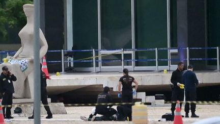 Tentative d'attentat à Brasilia : que s'est-il passé ? (franceinfo)