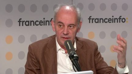 Arnaud Benedetti, le fondateur du comité de soutien de l'écrivain franco-algérien Boualem Sansal, le 16 avril 2025. (FRANCEINFO / RADIO FRANCE)